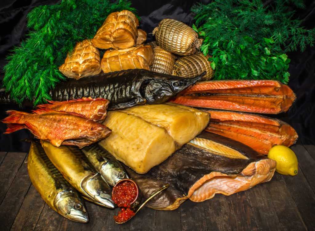 Что означает видеть во сне копченую рыбу 🐟 — 40 толкований ❗ по популярным сонникам: к чему снится мужчине или женщине продавать, покупать или есть рыбку